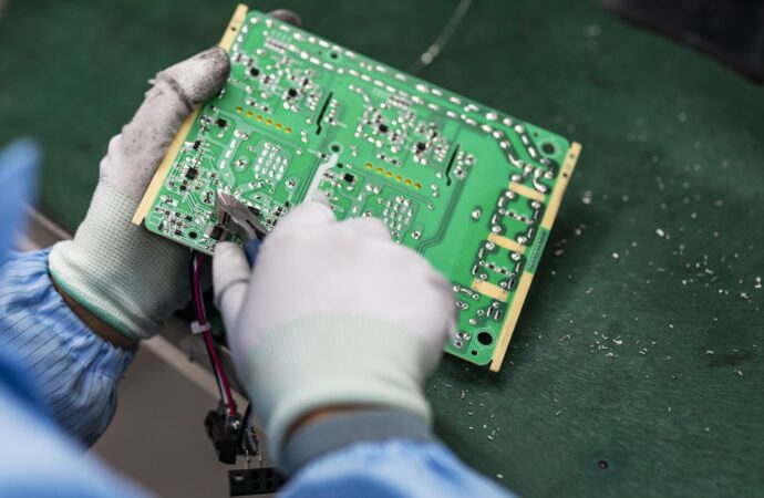 Chinese Tech Investment Fund Cheers U.S. Chip Export Ban as ‘Game-Changing’ News