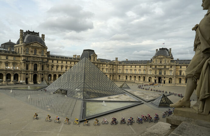 Breaking: Louvre Museum in Paris Evacuated Amidst Heightened Alert in France