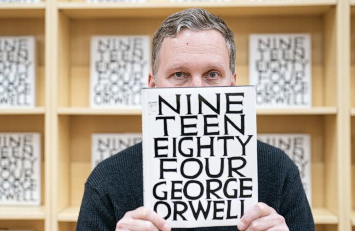 Renowned Artist Shrigley Transforms Dan Brown Bestseller into 1,200 Pulped Copies, Orwellian World