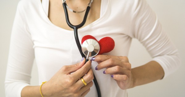 Uncovering the Silent Signs of a Heart Attack in Women: What You Need to Know