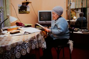 Tech-Savvy Seniors Turn to Digital Solutions for Loneliness Relief